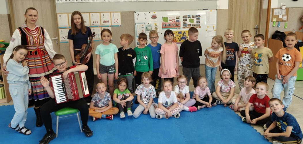 Odwiedziny absolwentów naszego przedszkola.